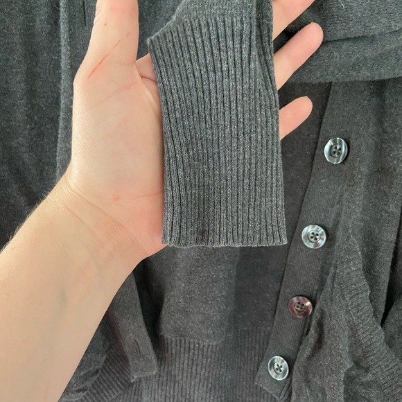 🎉 2/$20 🎉 Lauren Conrad slouchy cardigan - Picture 4 of 5